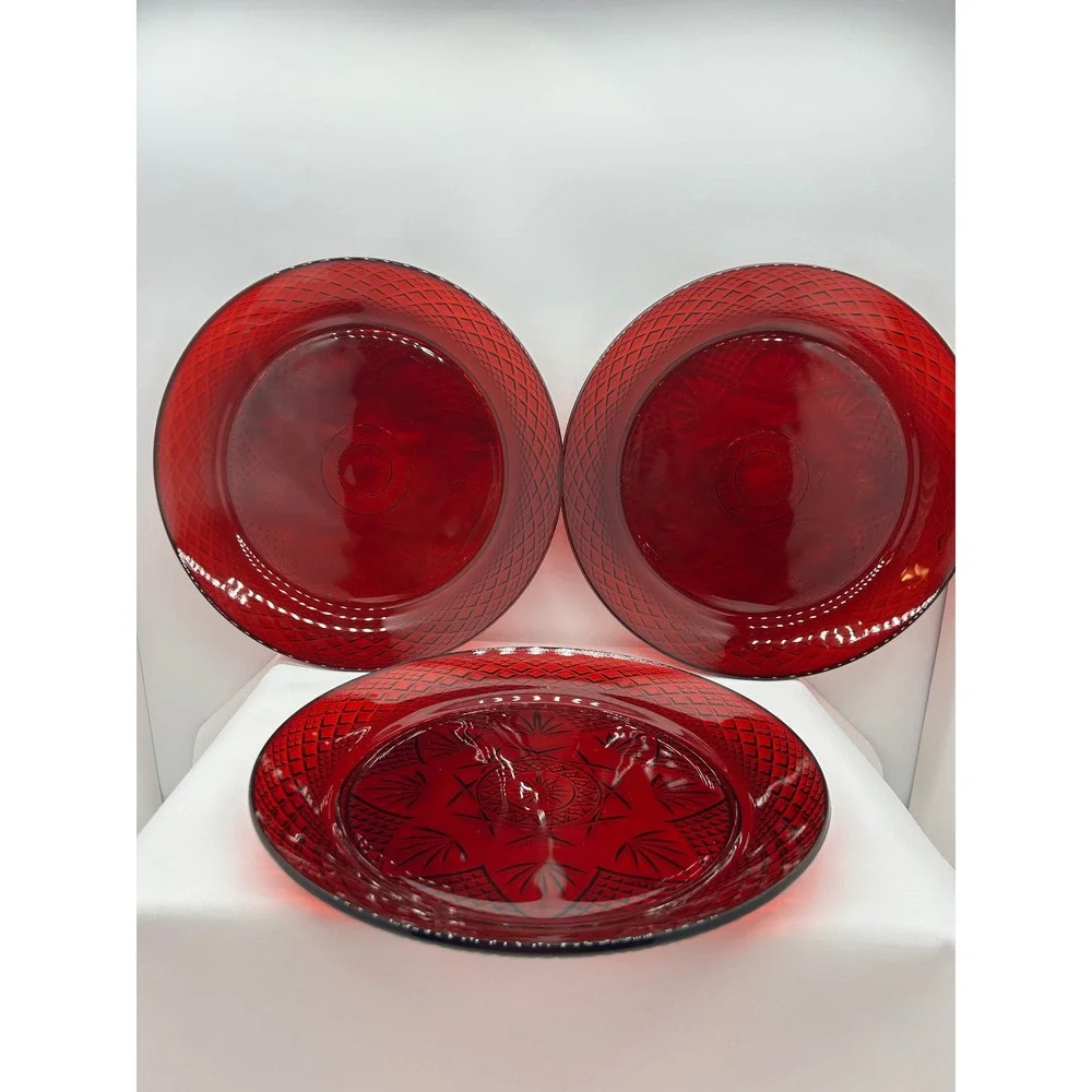 Unbranded Windsor Diamond Ruby Red Dinner Plates Set of 3 Vintage 10 inch